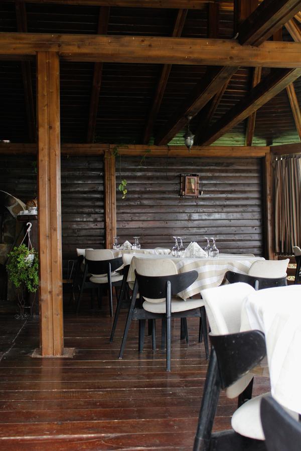 Pensiunea Taverna Bucium 雅西 外观 照片